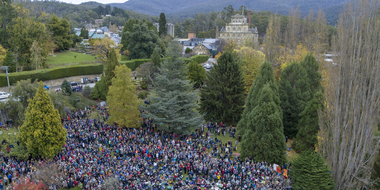 Rally opposing kunanyi Cable Car